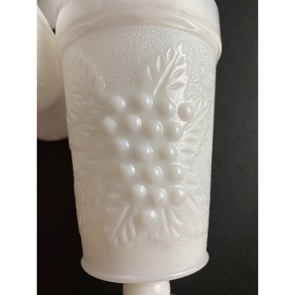 Set of 10 Footed Iced Tea Goblets - White Milk Glass Tumblers Embossed Grapes - Picture 9 of 10